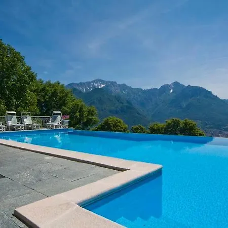 Sleeps 6 Pool Wifi Civenna