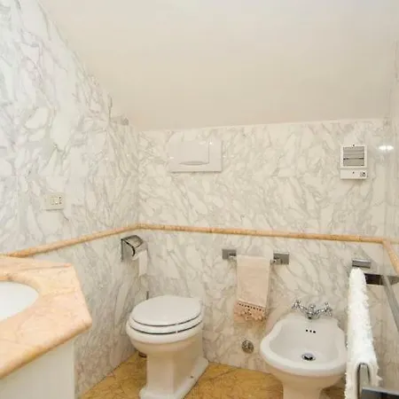וילה Sleeps 6 Pool Wifi *